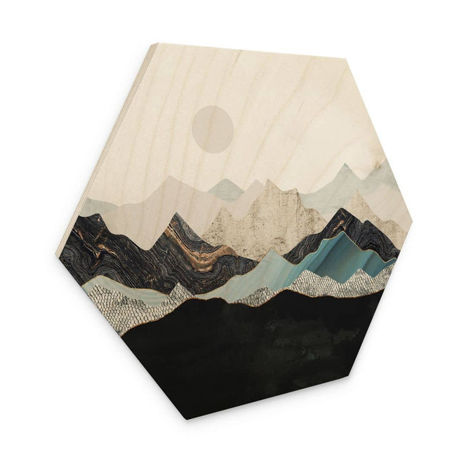 Hexagon-Holzbild Ruhige Berglandschaft in der Dämmerung - SpaceFrog Designs