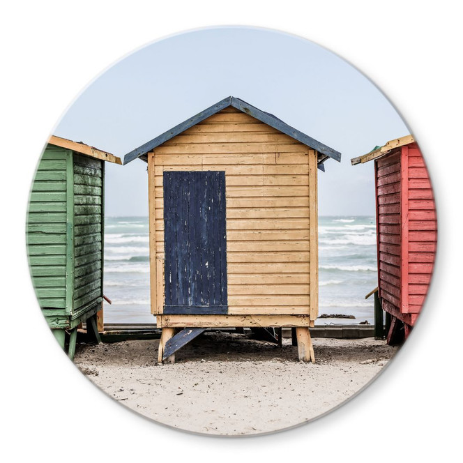 Glasbild Küstencharme - Bunte Hütten am Meer - Shot by Clint - Rund