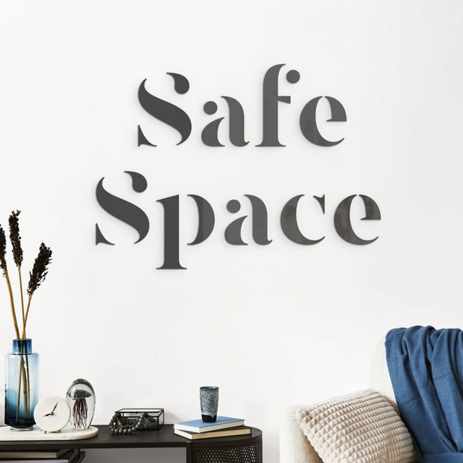 3D Schriftzug Safe Space - Wanddeko aus Acrylglas