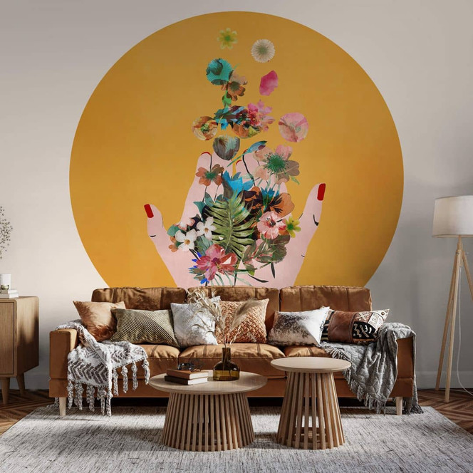 Fototapete Treechild - Bunte Blumen in Fridas Händen - Rund - Selbstklebend/Vlies