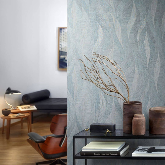 Vliestapete in künstlericher Wellenoptik und blau Welle