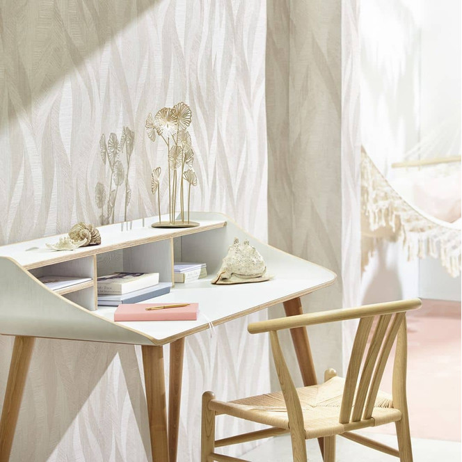 Vliestapete in künstlericher Wellenoptik und beige Welle