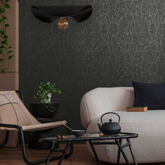 Abstrakte Mustertapete in Schwarz Gold – Moderne Vliestapete mit edlem Linienmuster