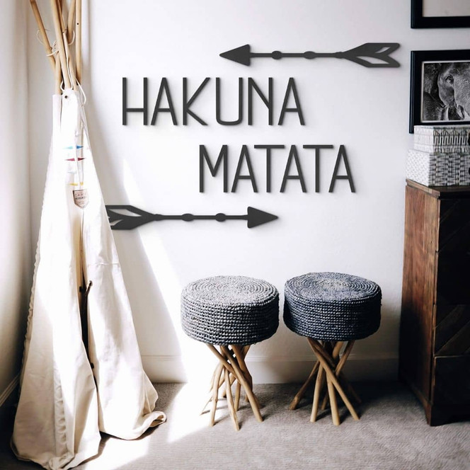 MDF - Holzdeko Hakuna Matata mit Pfeilen (57x60cm) - Bild - 1
