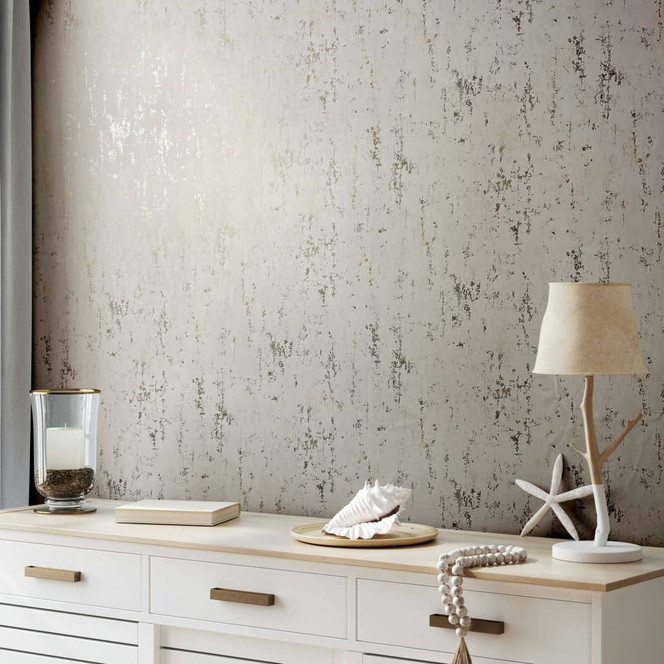 Vliestapete mit schimmerndem Glanz beige Betonoptik