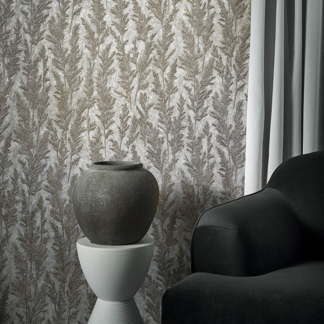 Vliestapete mit feinen Ästen silber Floral