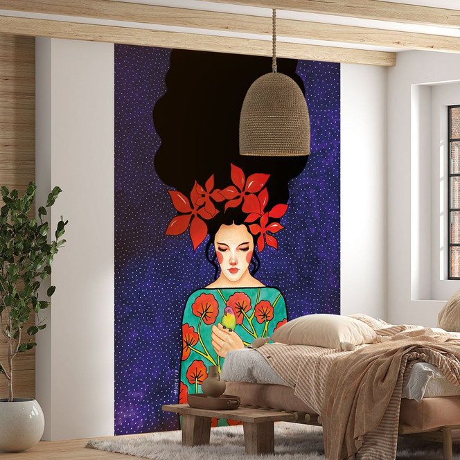 Fototapete Boho - Frau mit roter Blütenkrone und Vogel - Hülya