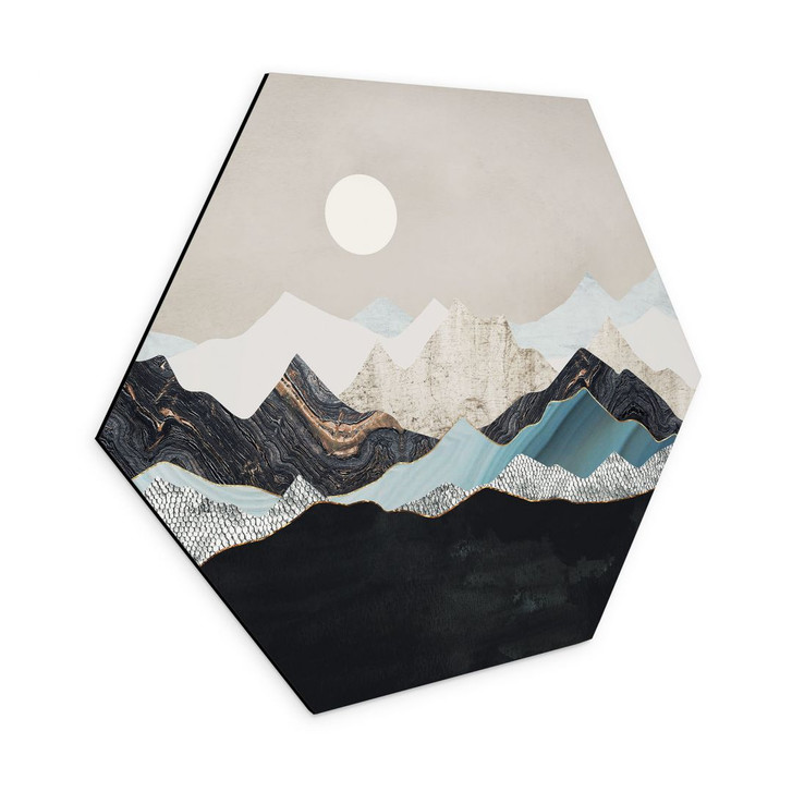 Hexagon Wandbild Ruhige Berglandschaft in der Dämmerung - SpaceFrog Designs - Alu-Dibond - WA422774