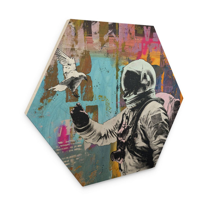 Hexagon Holzbild Astronaut mit Taube - Kuryliuk - WA434332